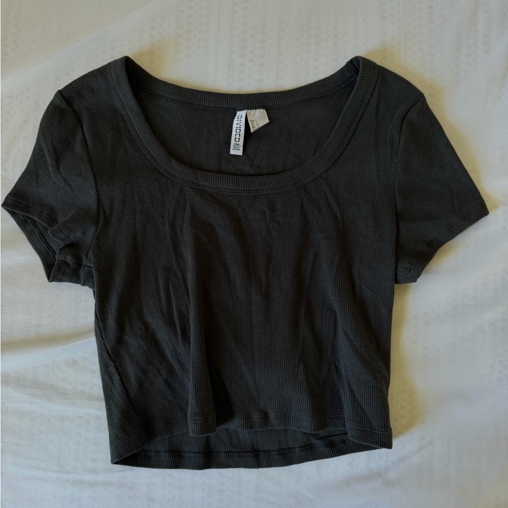 H&M grey Ribbed Scoop Neck Crop Top